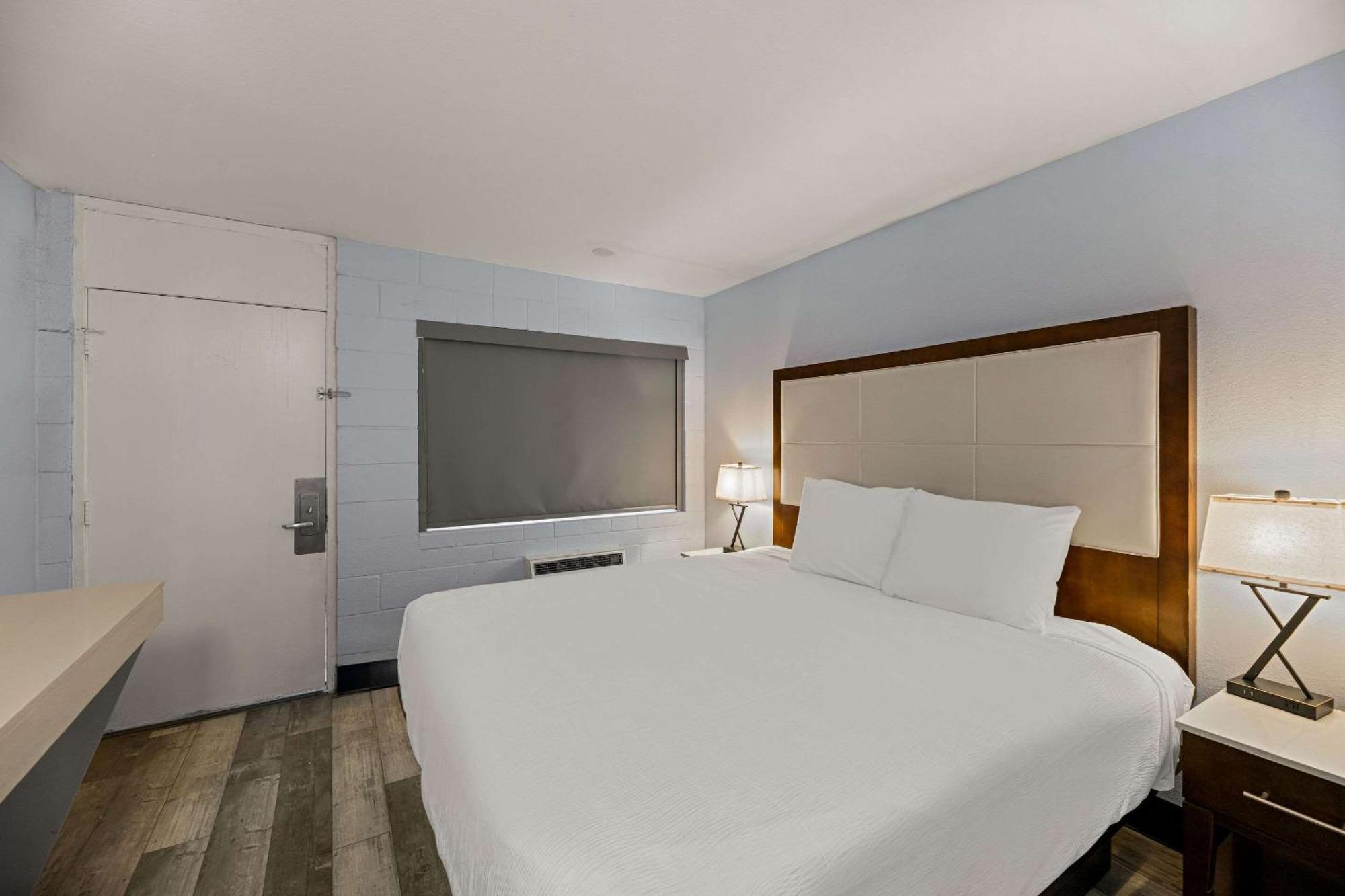 Rodeway Inn Midland Dış mekan fotoğraf
