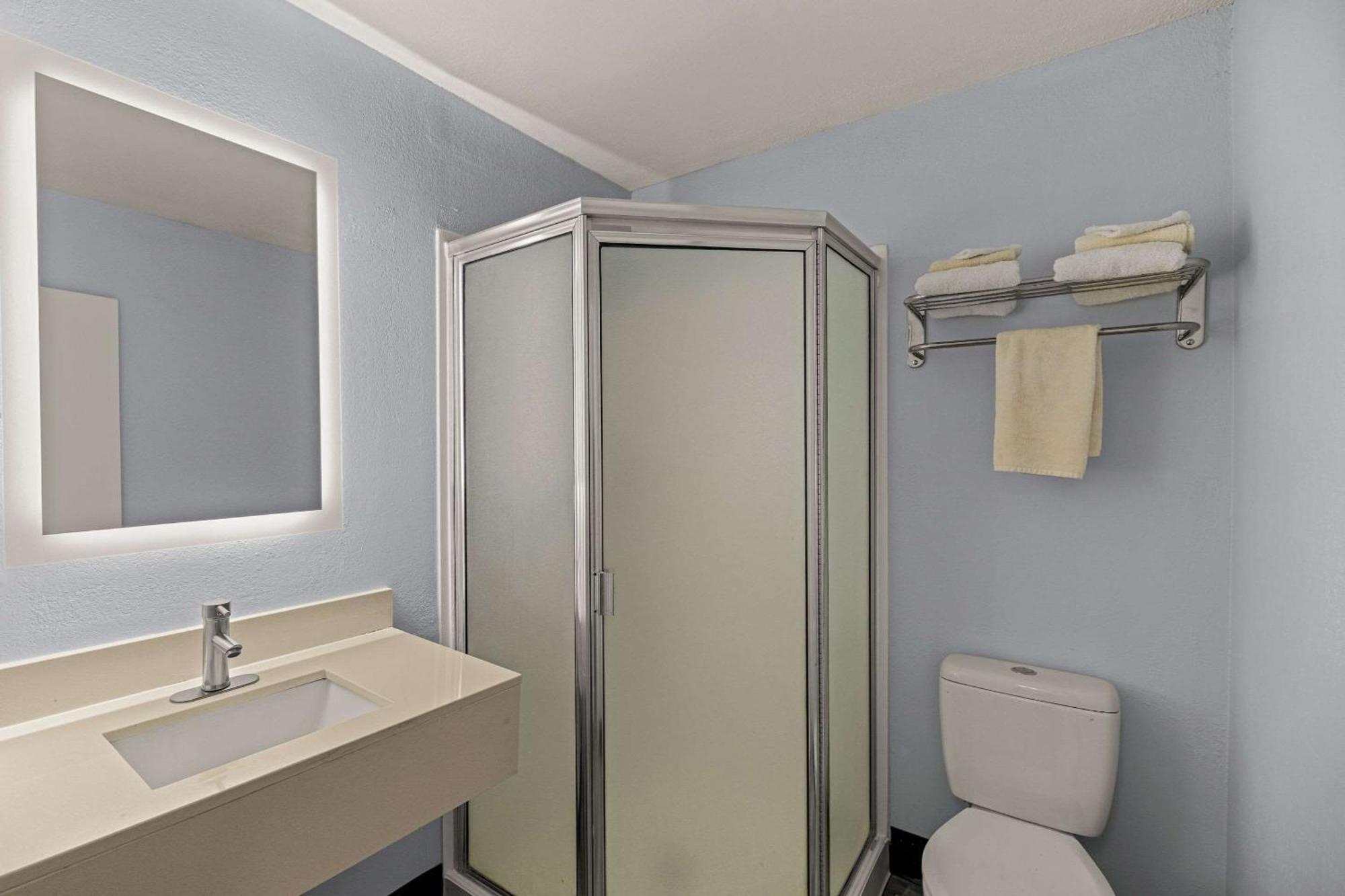 Rodeway Inn Midland Dış mekan fotoğraf