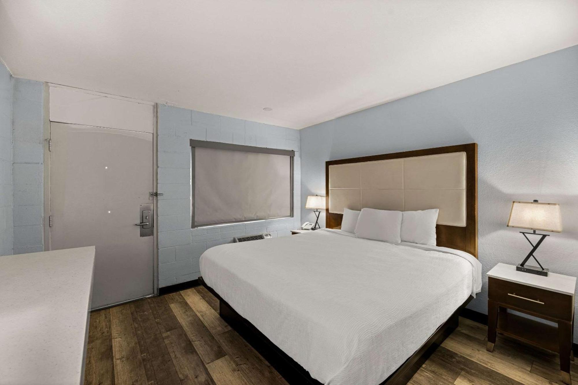 Rodeway Inn Midland Dış mekan fotoğraf